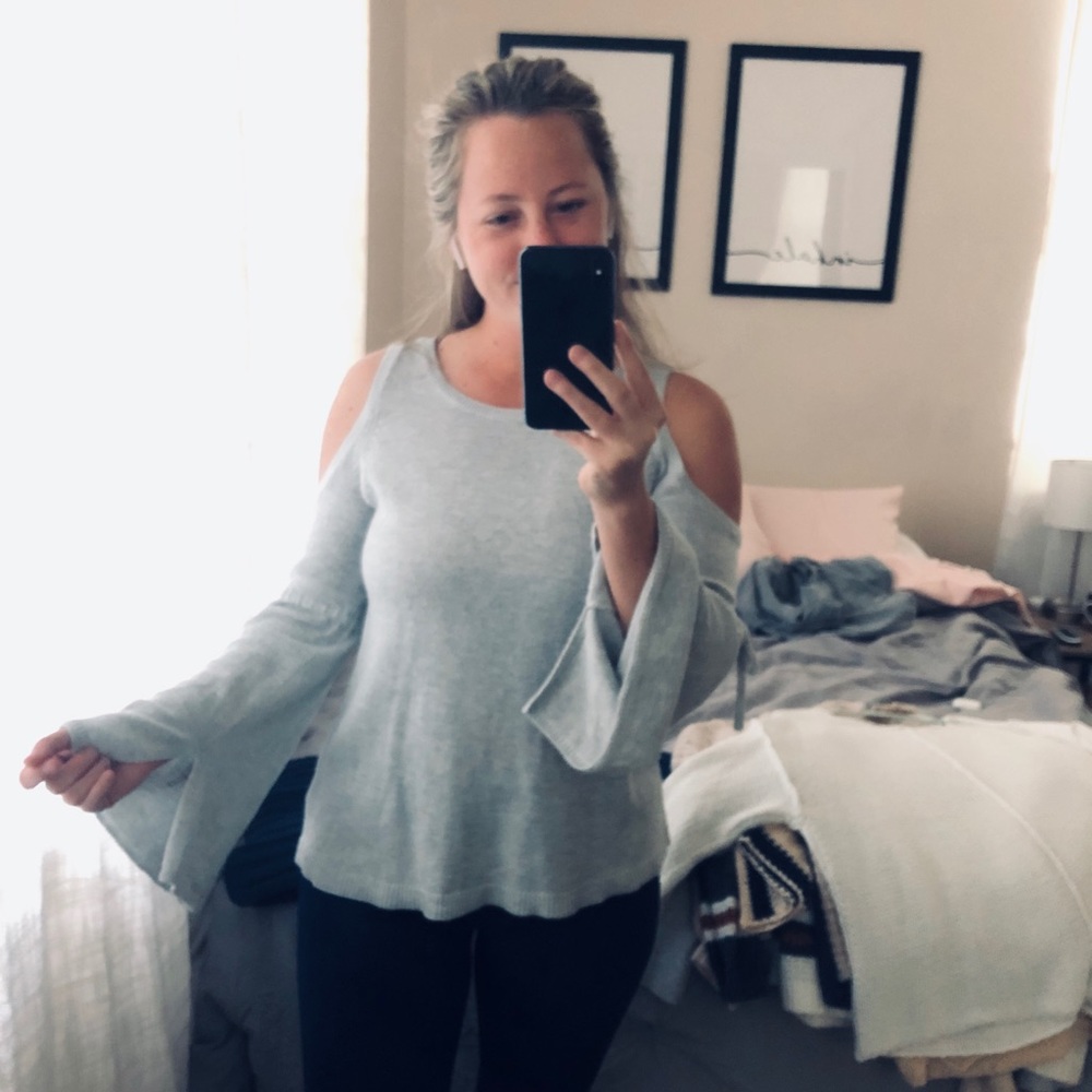 American eagle sweater